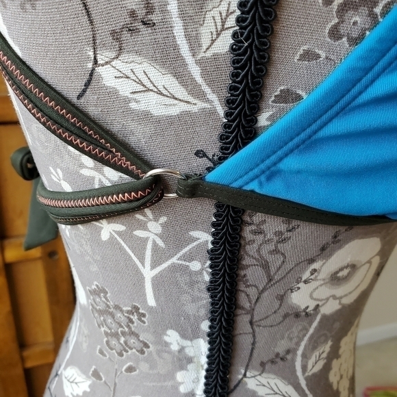 Nike criss cross tie back bikini top sz. 14 NWOT - Picture 6 of 9